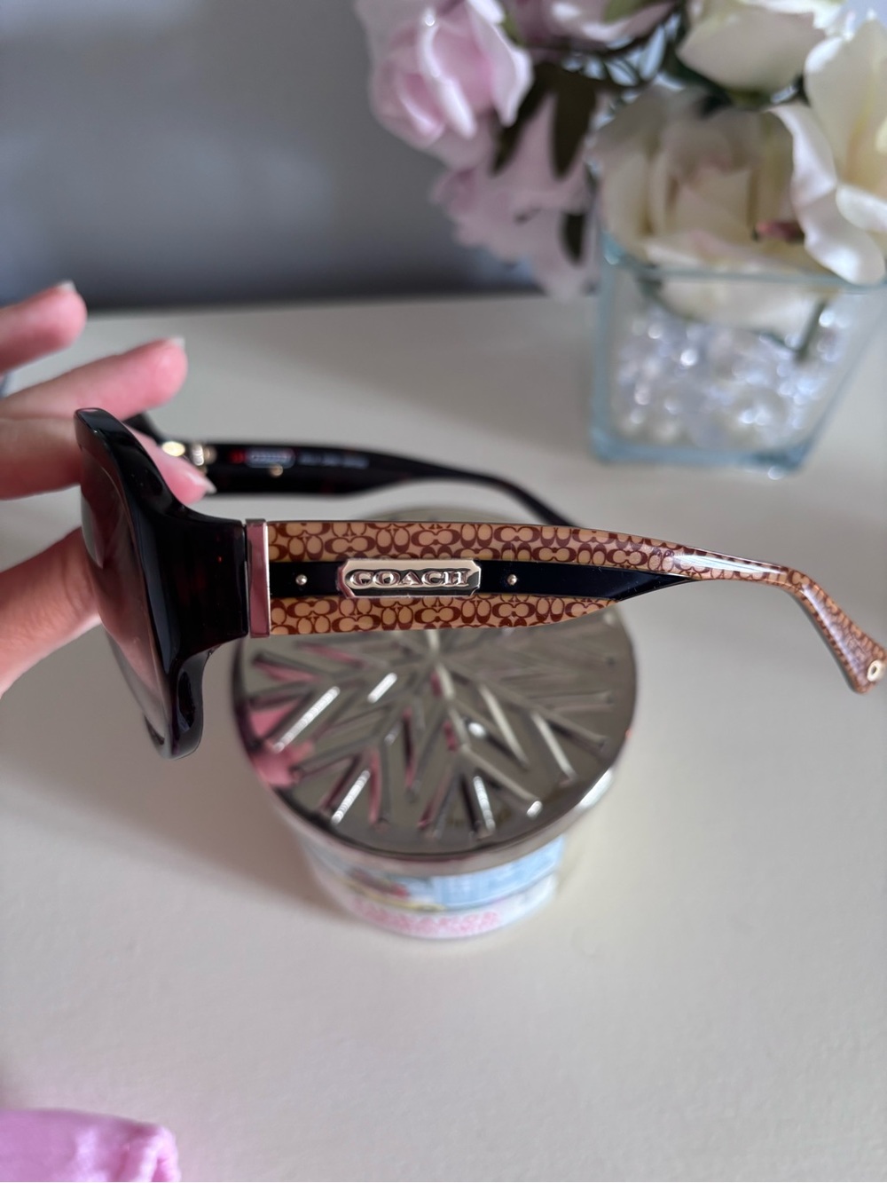 Coach Joëlle tortoise sunglasses - Picture 4 of 11